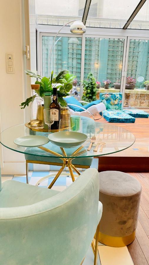Villa Lepic, Luxury Flat In Montmartre With Private Terrasse-Appartement Entier Paris Ngoại thất bức ảnh