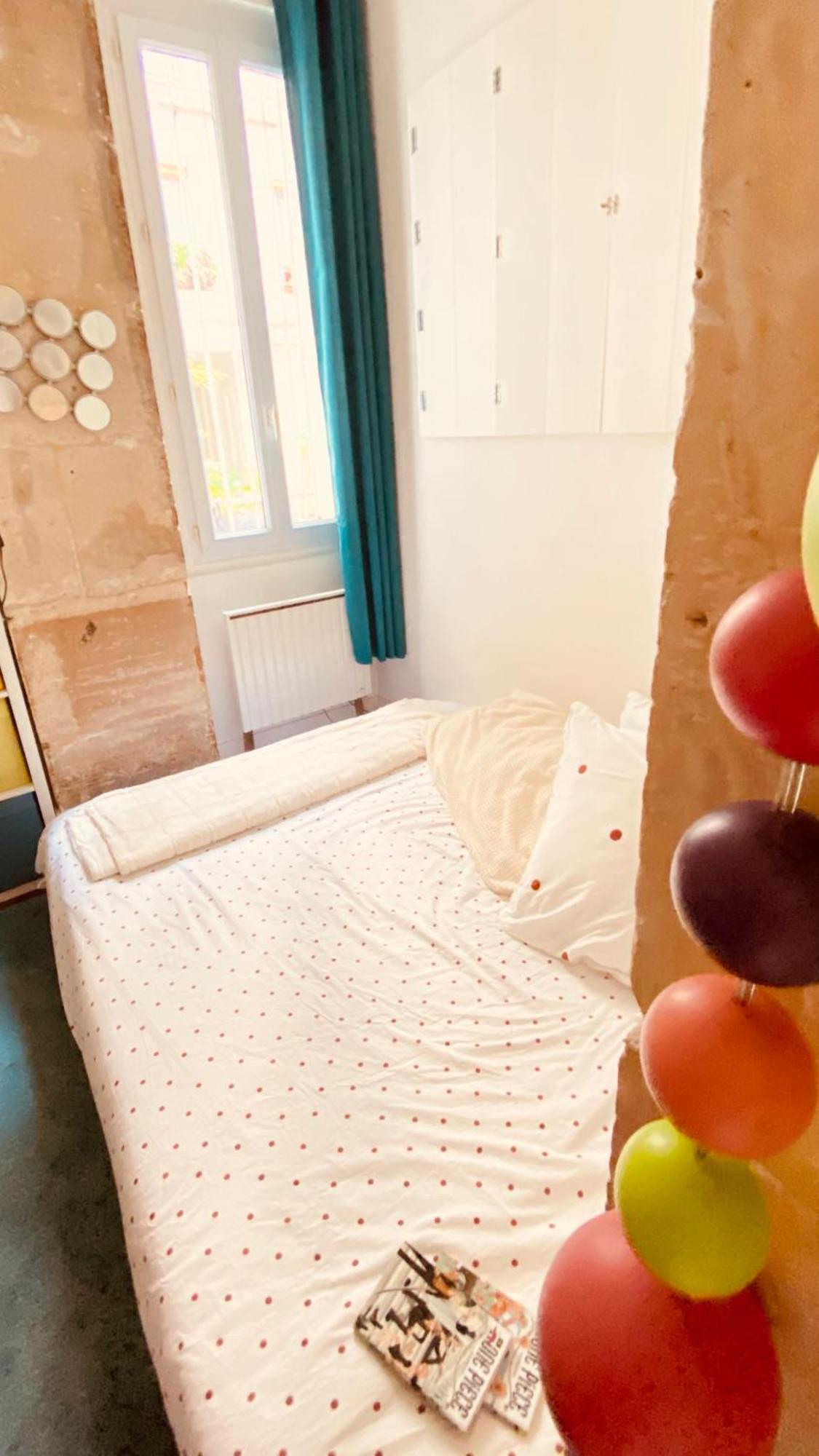 Villa Lepic, Luxury Flat In Montmartre With Private Terrasse-Appartement Entier Paris Ngoại thất bức ảnh