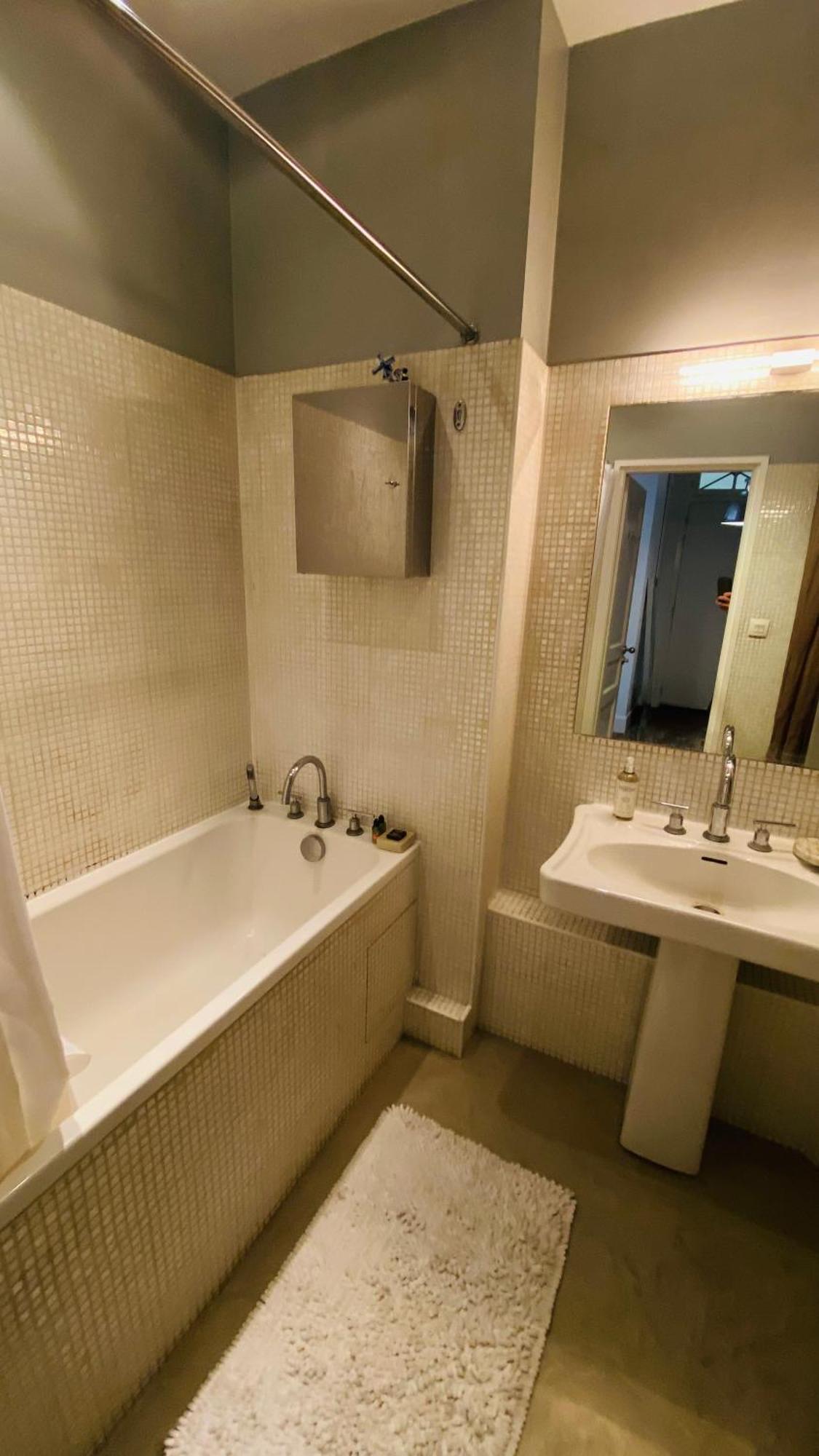 Villa Lepic, Luxury Flat In Montmartre With Private Terrasse-Appartement Entier Paris Ngoại thất bức ảnh